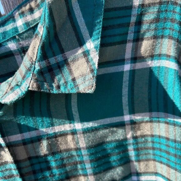 No Boundaries plaid button down size xxl - Picture 3 of 8